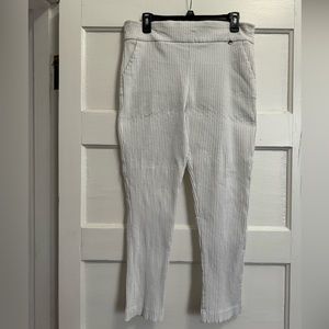 Women’s Attyre White Pull-On Ankle Pants Size 12